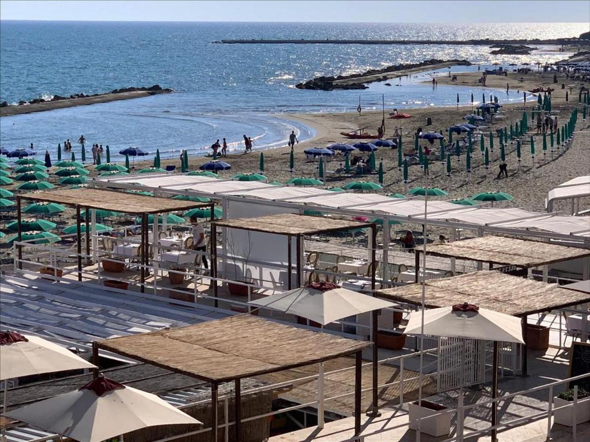 Hotel Cavalieri D'Oro Luxury House Anzio Exterior foto